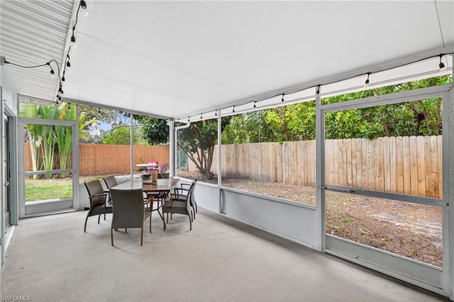 4633 Siesta CIR, Fort Myers, FL 33901