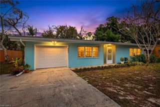 4633 Siesta CIR, Fort Myers, FL 33901