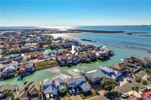 13522 Peseta Ct, Corpus Christi, TX 78418