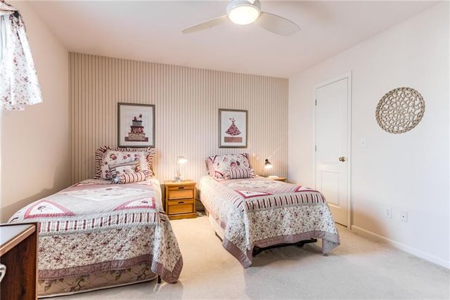 12715 Grant Street, Overland Park, KS 66213