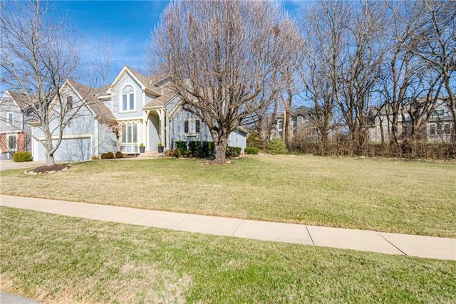 12715 Grant Street, Overland Park, KS 66213