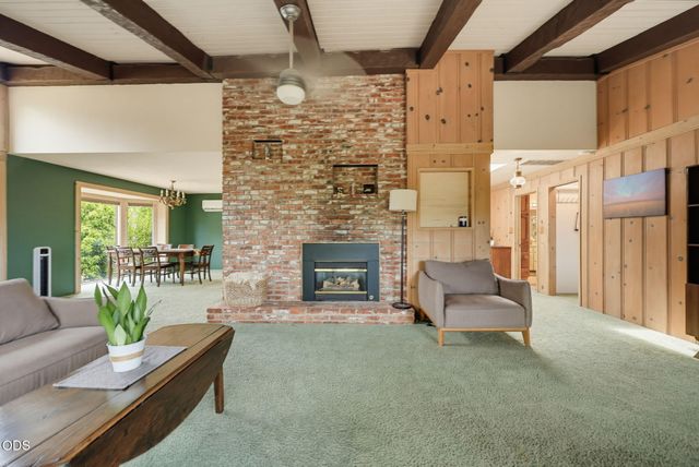2076 Jasmine Avenue, Medford, OR 97501