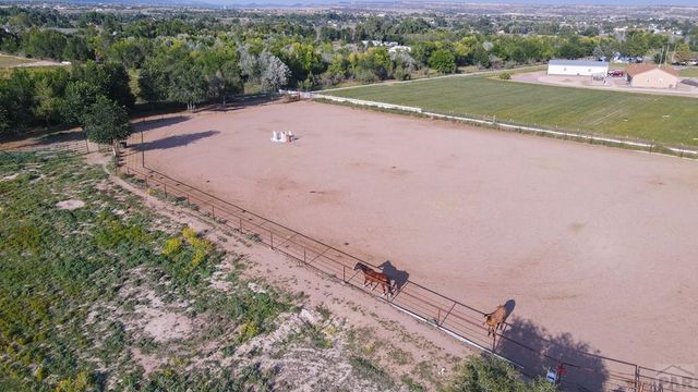 958 L St, Penrose, CO 81240