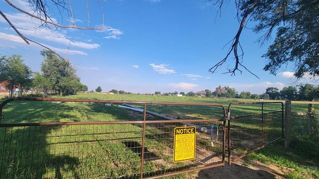 958 L St, Penrose, CO 81240