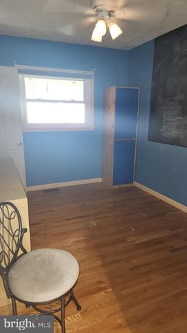 228 MARKET PL, Glassboro, NJ 08028