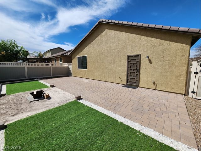 932 Aspen Cliff Drive, Henderson, NV 89011