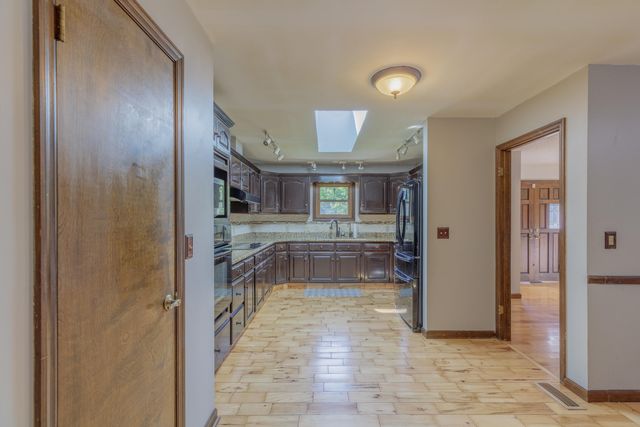 809 Brookhollow Lane, Chattanooga, TN 37421