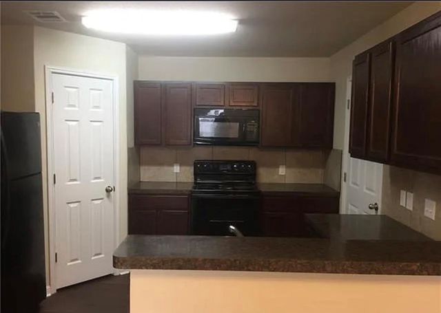 1004 Drovers CV, Georgetown, TX 78626