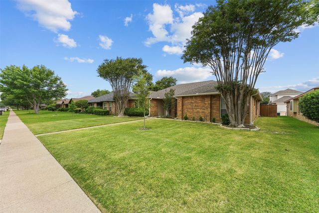 2035 Clearwater Trail, Carrollton, TX 75010