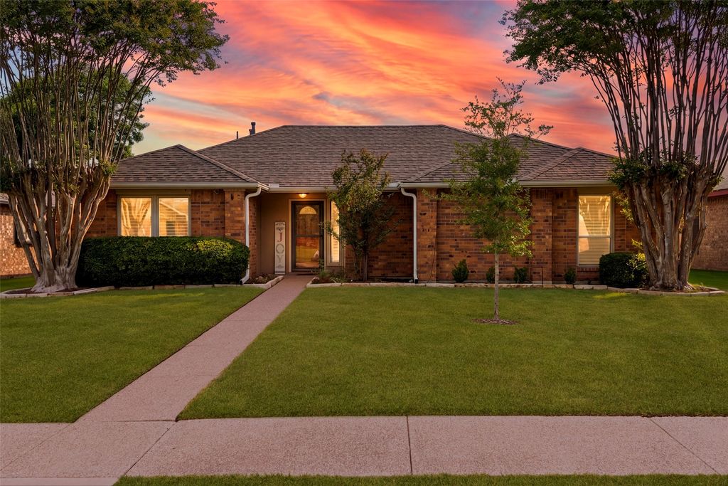 2035 Clearwater Trail, Carrollton, TX 75010