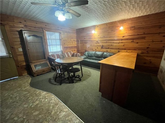 224 S Stone Street, Jasper, AR 72641