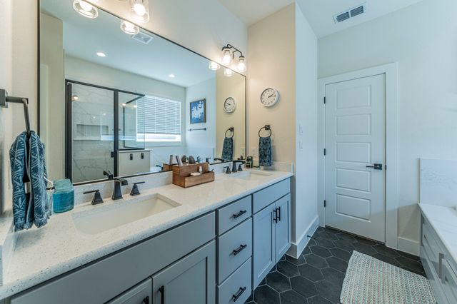 2001 Redemption Drive, Weatherford, TX 76088