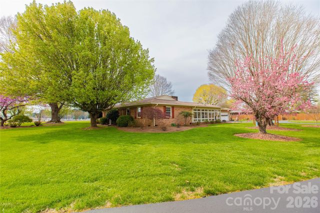 3486 E Main Street, Claremont, NC 28610