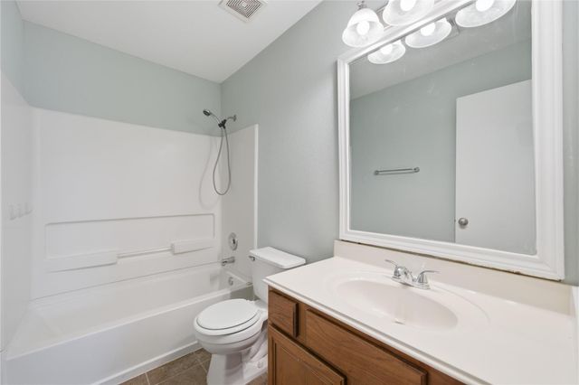 1613 Palcio Real Drive, Houston, TX 77047