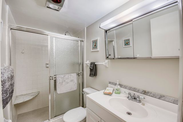 11 Westwood Avenue 103a, Tequesta, FL 33469