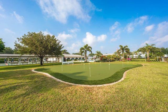 11 Westwood Avenue 103a, Tequesta, FL 33469
