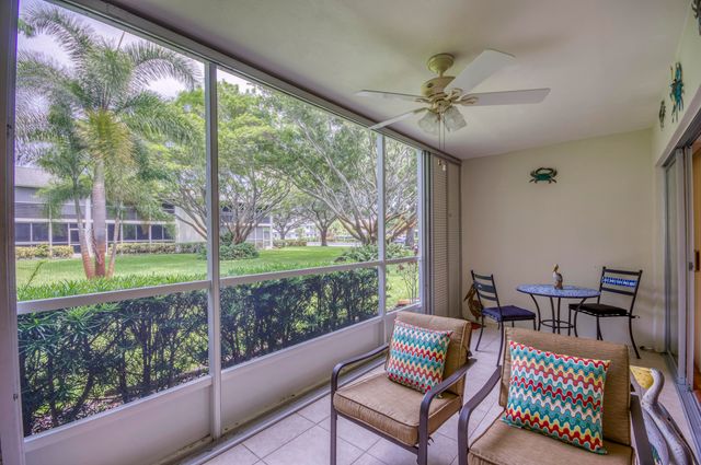 11 Westwood Avenue 103a, Tequesta, FL 33469