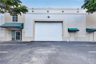3042 NW 82nd Ave, Doral, FL 33122