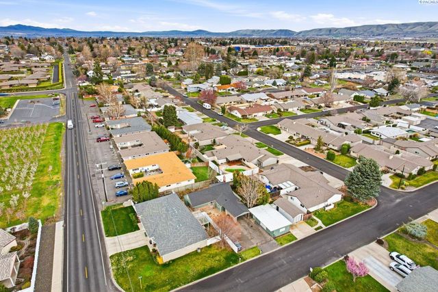 205 S 50th Avenue, Yakima, WA 98908