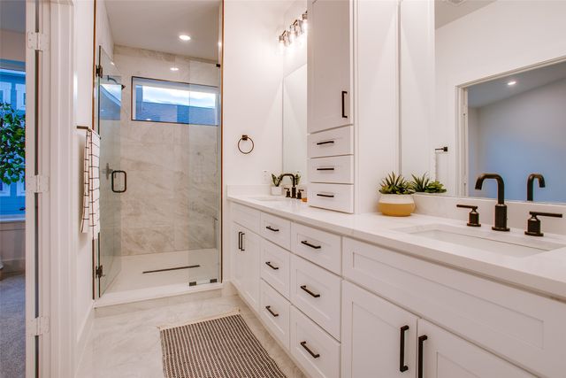 2130 Shea Road 1002, Dallas, TX 75235