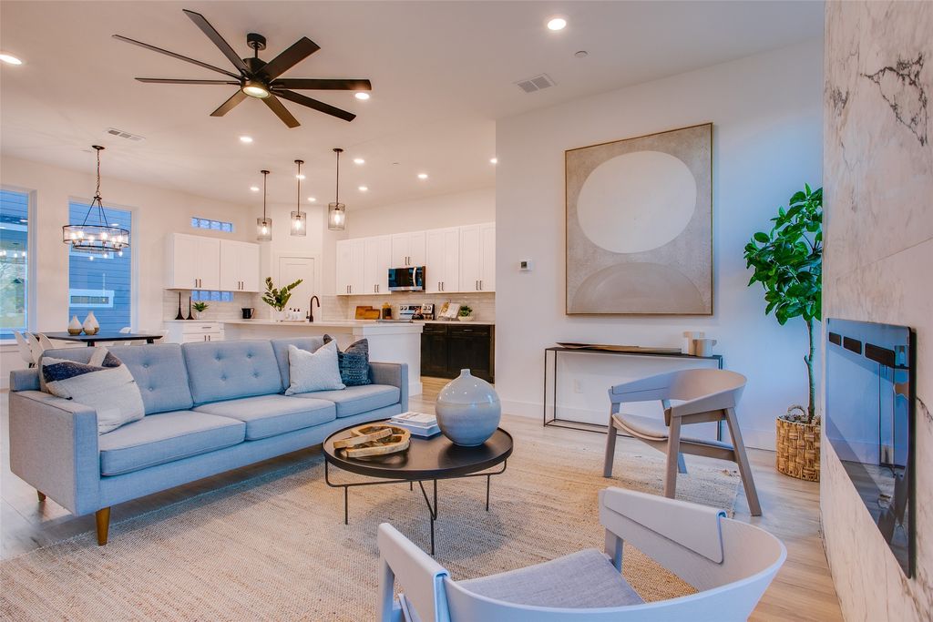 2130 Shea Road 1002, Dallas, TX 75235