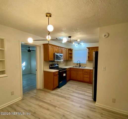 7815 DUBOIS Drive, Jacksonville, FL 32221