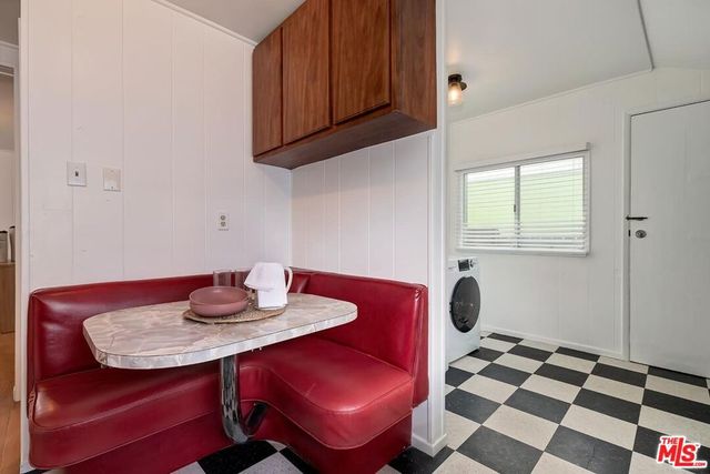 1921 6th Street, Santa Monica, CA 90405