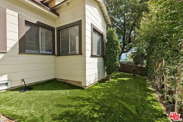 1921 6th Street, Santa Monica, CA 90405