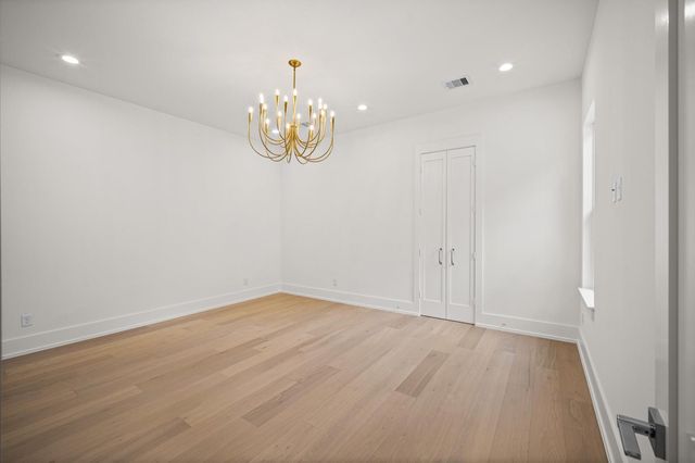 806 Milwaukee Street, Houston, TX 77009