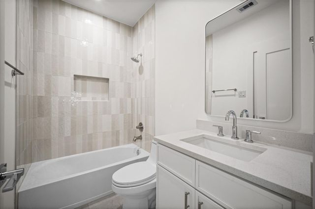 806 Milwaukee Street, Houston, TX 77009