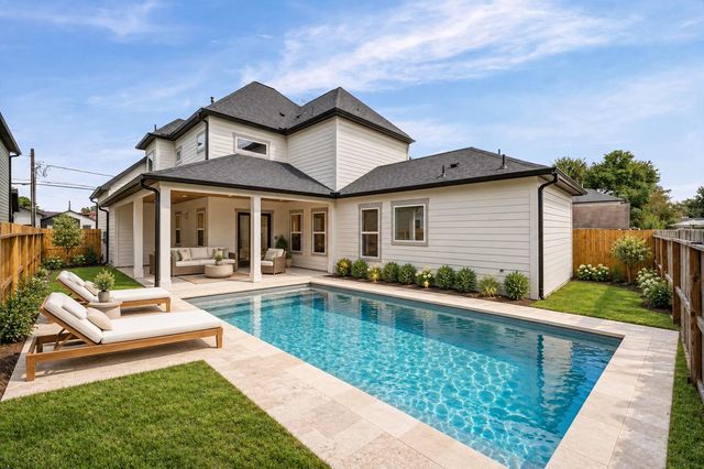 806 Milwaukee Street, Houston, TX 77009