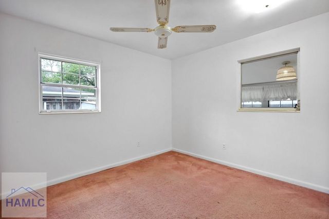 985 Seven Oaks Road, Jesup, GA 31546