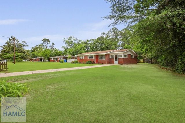 985 Seven Oaks Road, Jesup, GA 31546