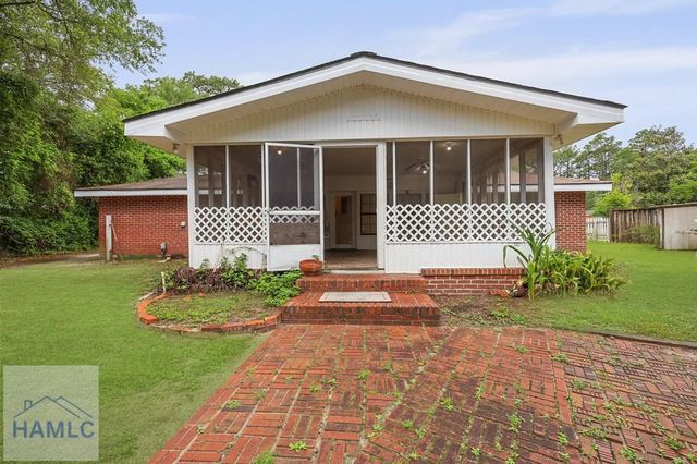 985 Seven Oaks Road, Jesup, GA 31546