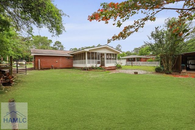 985 Seven Oaks Road, Jesup, GA 31546