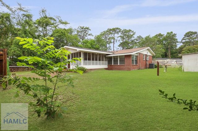 985 Seven Oaks Road, Jesup, GA 31546