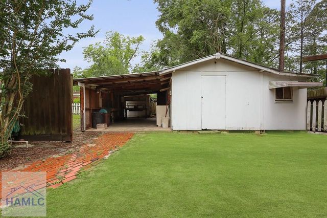 985 Seven Oaks Road, Jesup, GA 31546