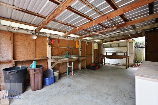 985 Seven Oaks Road, Jesup, GA 31546