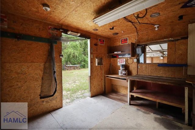 985 Seven Oaks Road, Jesup, GA 31546