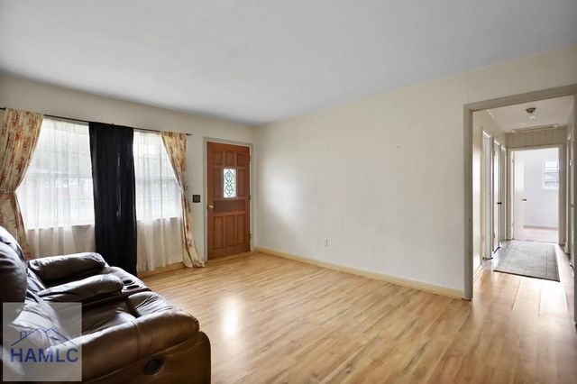 985 Seven Oaks Road, Jesup, GA 31546