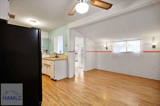 985 Seven Oaks Road, Jesup, GA 31546