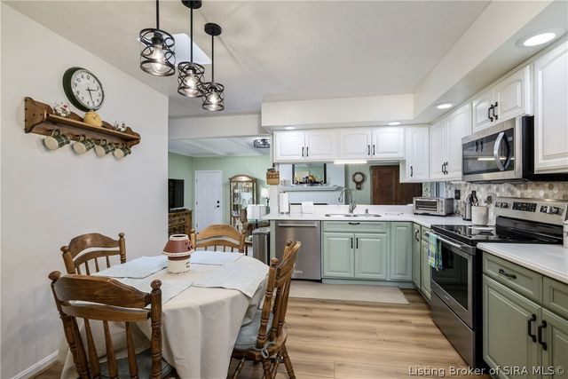 500 Bentbrook Drive, New Albany, IN 47150