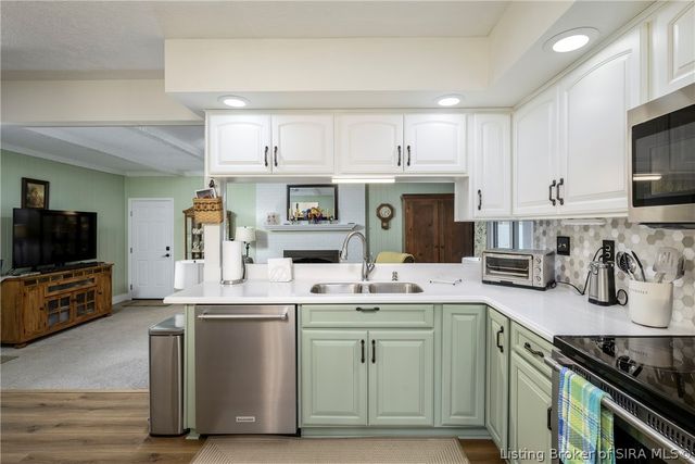 500 Bentbrook Drive, New Albany, IN 47150