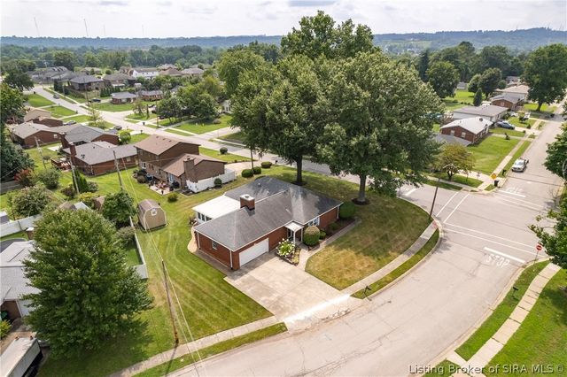 500 Bentbrook Drive, New Albany, IN 47150