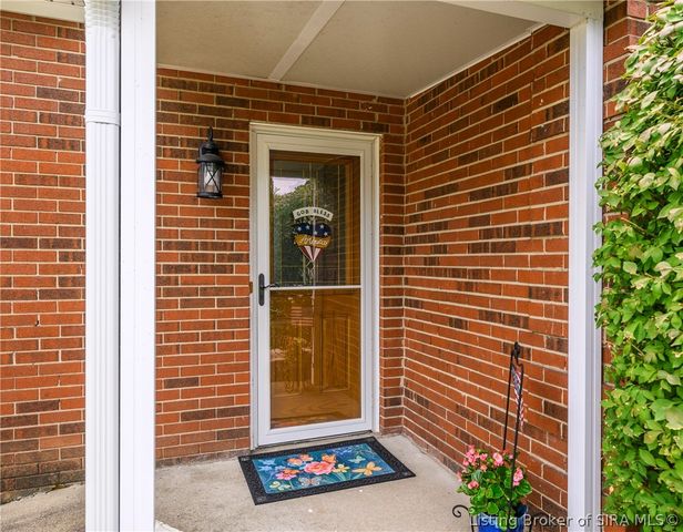 500 Bentbrook Drive, New Albany, IN 47150
