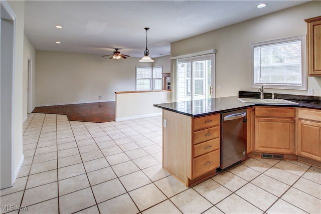 7565 Pinecrest Lane, Solon, OH 44139