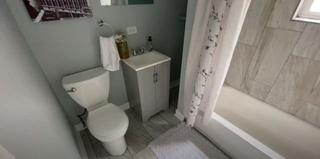 3123 W Monroe Street 2W, Chicago, IL 60612