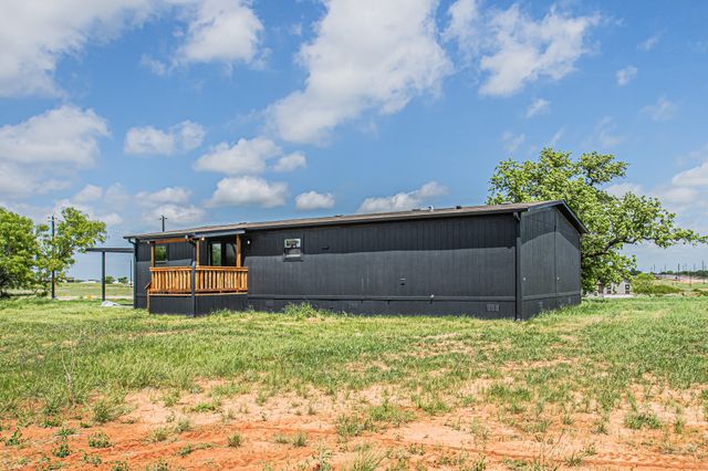1000 Carnagie Road, Poolville, TX 76487