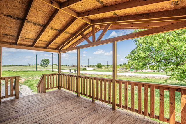 1000 Carnagie Road, Poolville, TX 76487