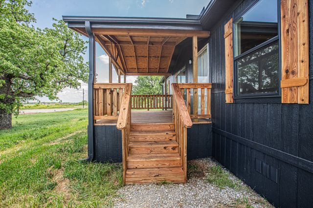 1000 Carnagie Road, Poolville, TX 76487